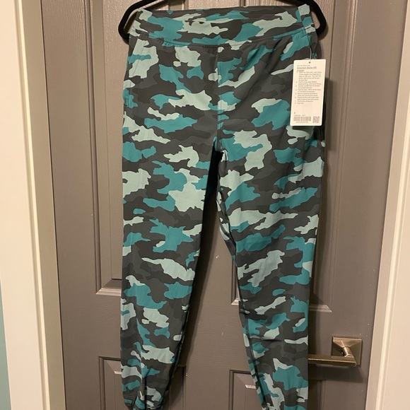 Brand new adapted state HR joggers. - Picture 1 of 2